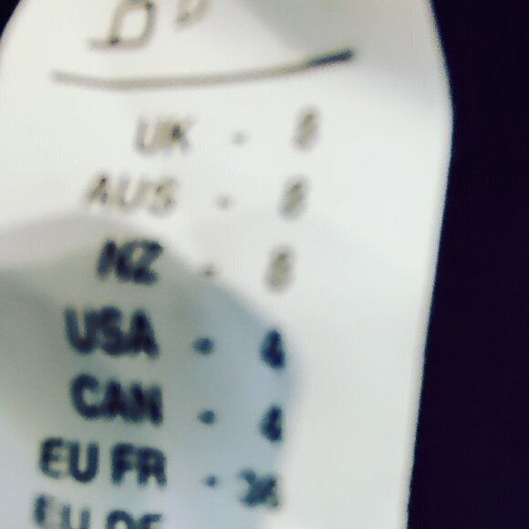 Boohoo Maxi Dress in Black with plunging v neck and left leg slit. Sz 4 NWT - Picture 6 of 6